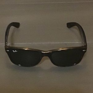 Ray-Ban New Wayfarer sunglasses